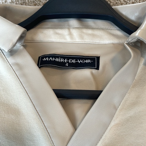 Two Tone Vegan Leather Cropped V- neck Polo Shirt - Picture 7 of 10